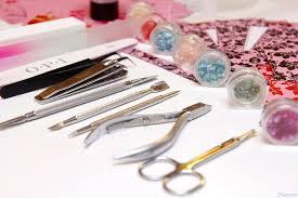 Gửi dụng cụ làm nail đi Mỹ